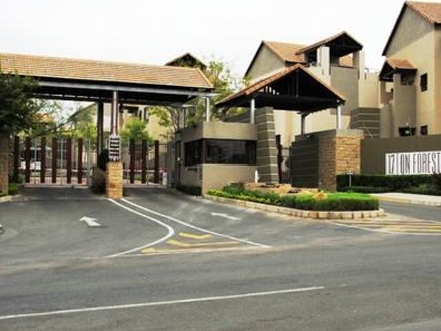 Apartment for sale in Sandton, City of Johannesburg Metropolitan Municipality