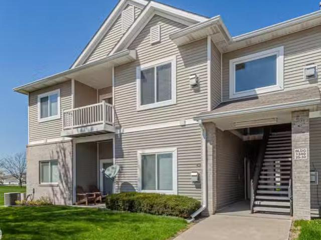 Condo for rent in Urbandale