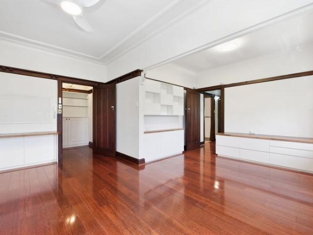 Apartment for rent in Lower North Shore, Sydney