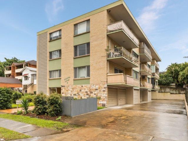 Apartment for sale in Toombul, Queensland