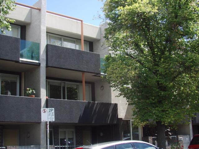 Apartment for rent in Carlton
