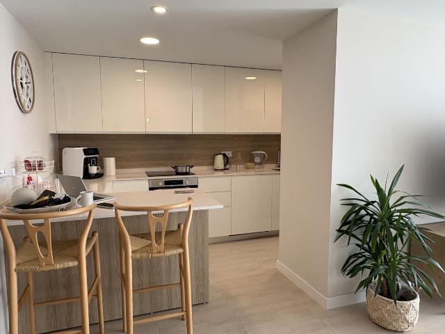 Apartamento en alquiler en El Velerín, Costa del Sol Occidental
