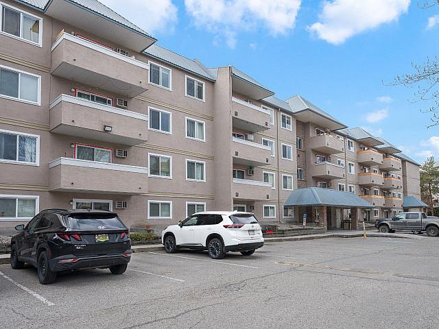 Condo for sale in Winfield, British Columbia