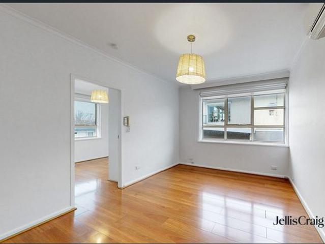 Apartment for rent in Elwood, Melbourne