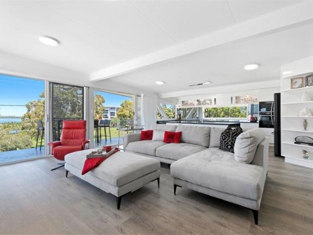 Apartment for rent in Golden Beach, Sunshine Coast Regional