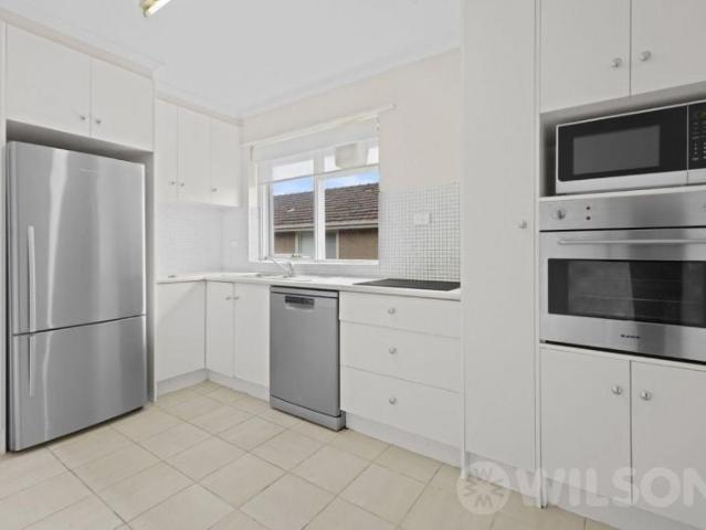 Apartment for rent in St Kilda East, Melbourne