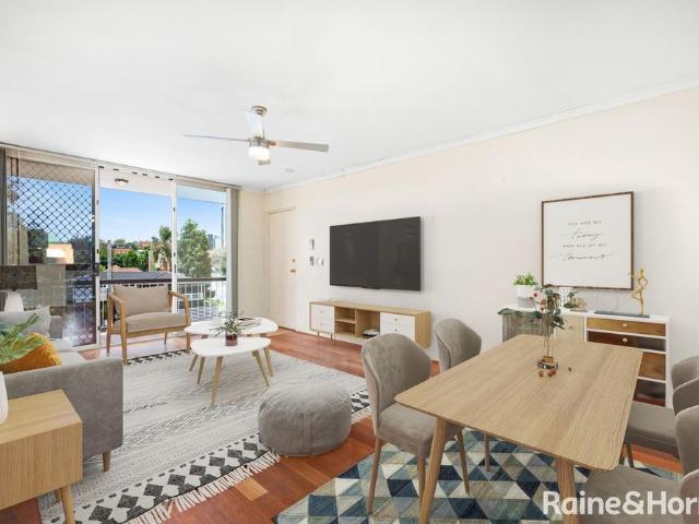 Apartment for rent in Toombul, Queensland