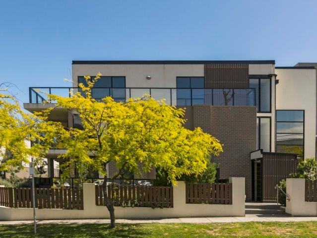 Apartment for sale in Hampton East, Melbourne