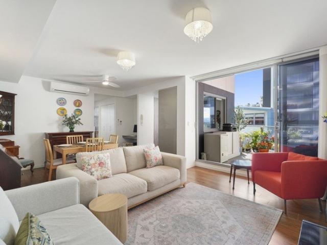 Apartment for sale in Robina, Gold Coast City