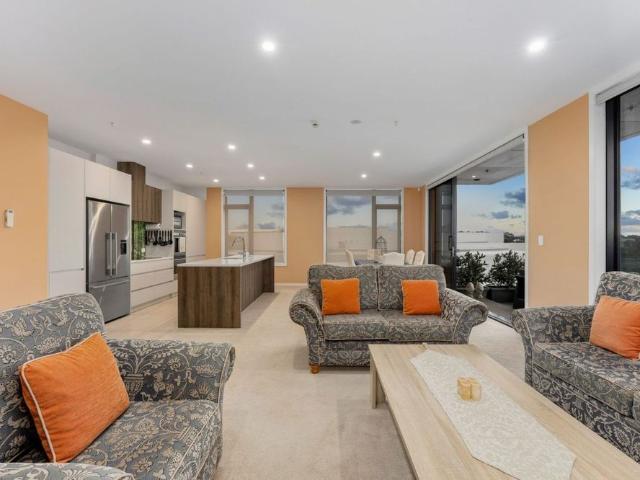 Apartment for rent in Whangaparaoa