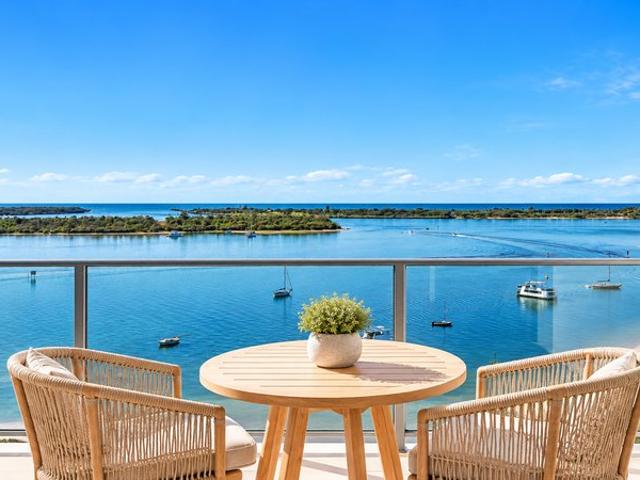 Apartment for sale in Labrador, Gold Coast City