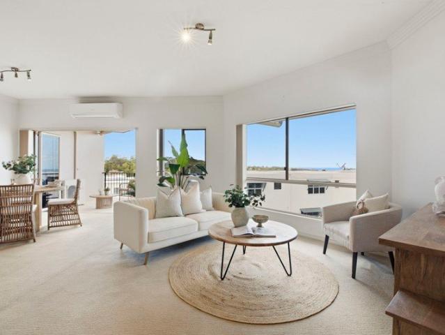 Apartment for sale in Kings Creek, Queensland