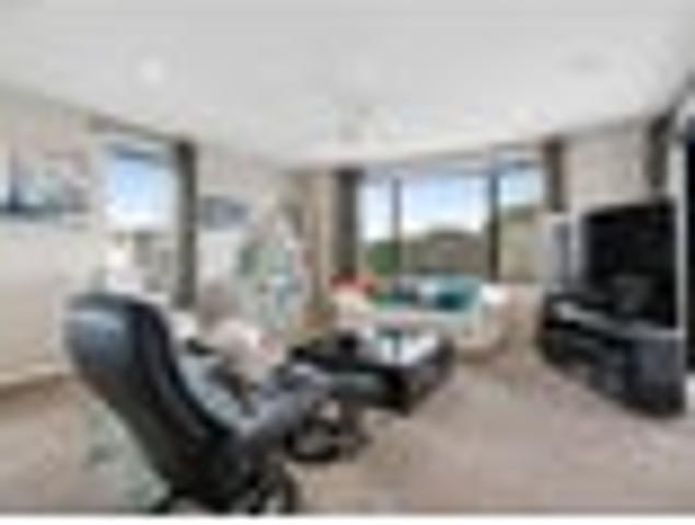 Apartment for sale in Takapuna, Oroua County