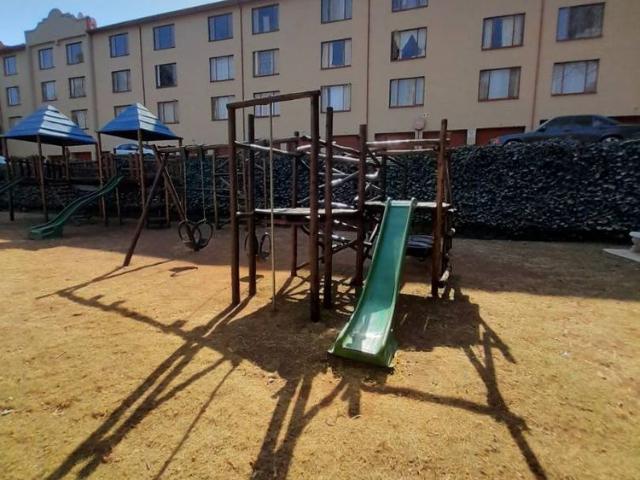 Apartment for rent in Nooitgedacht, Gauteng