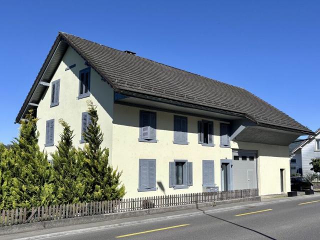 Mehrfamilienhaus kaufen in Holderbank (AG), Aargau