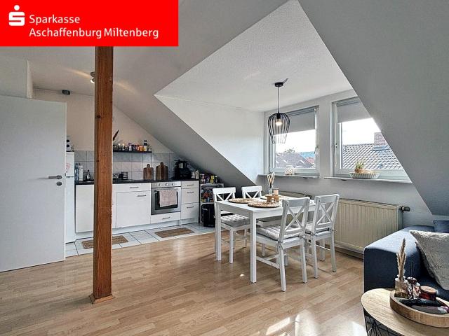 Dachgeschosswohnung kaufen in Großwallstadt, Landkreis Miltenberg