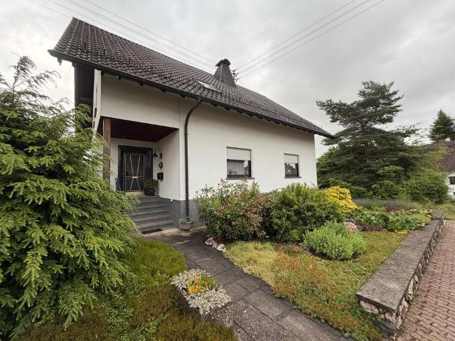 Haus kaufen in Weiskirchen, Saarland