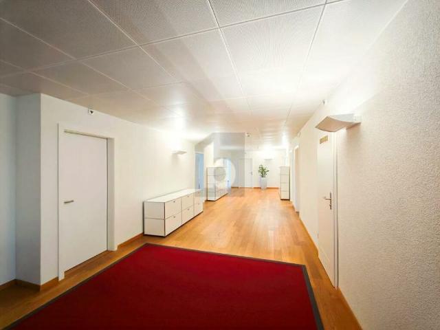 Büro mieten in Einigen, Zürich