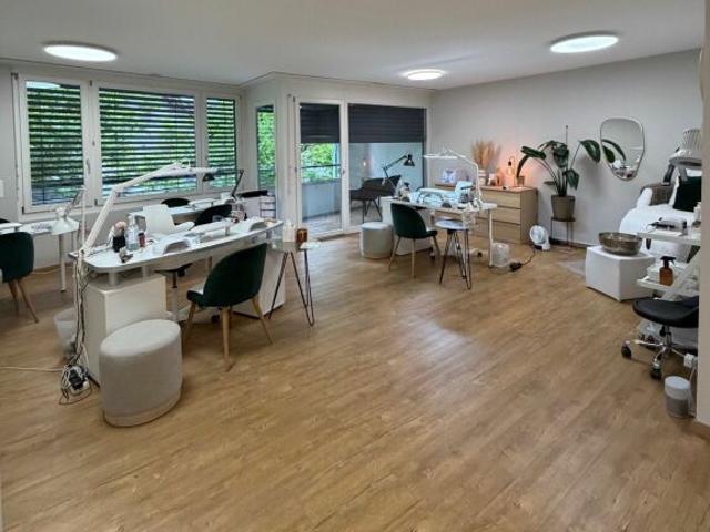 Büro mieten in Rüti (ZH), Zürich