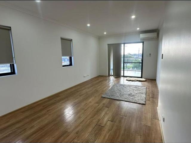 Apartment for rent in Beckenham, Western Australia
