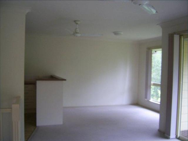 Townhouse for rent in Fernbrook, Queensland