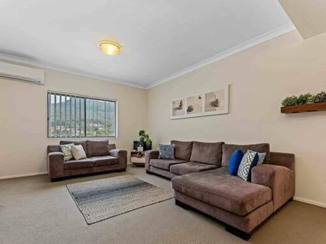 House for rent in Wollongong West, New South Wales