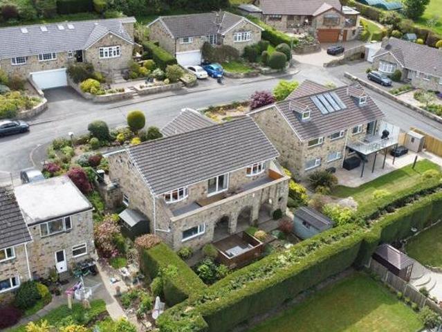 House for sale in Mirfield, West Yorkshire