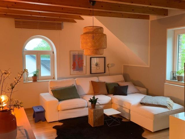 Dachgeschosswohnung mieten in Kierberg, Brühl