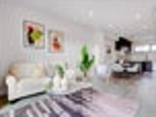 House for sale in Avondale