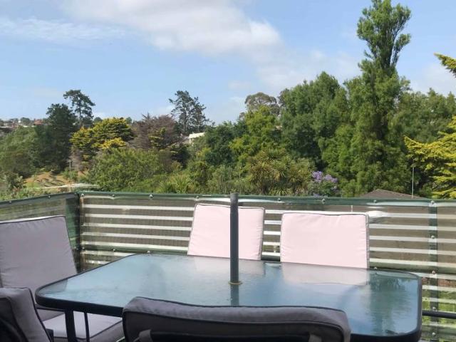Townhouse for rent in Whangaparaoa, Oroua County