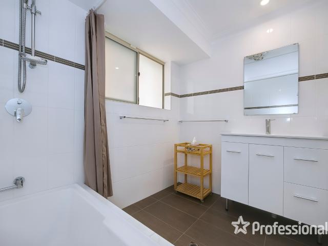House for sale in Marangaroo, City of Wanneroo