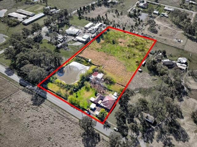 Cottage for sale in Sydney, New South Wales
