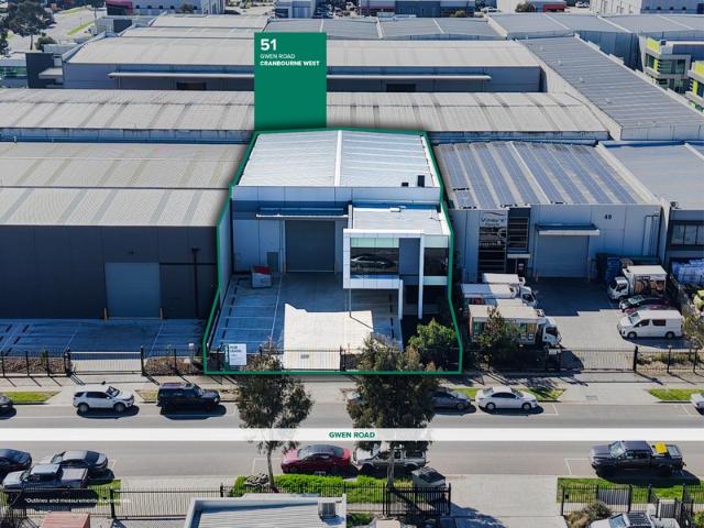 Warehouse for rent in Thompsons Base Business Park, Melbourne