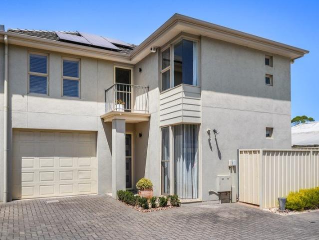 Townhouse for sale in Horseshoe Creek, South Australia