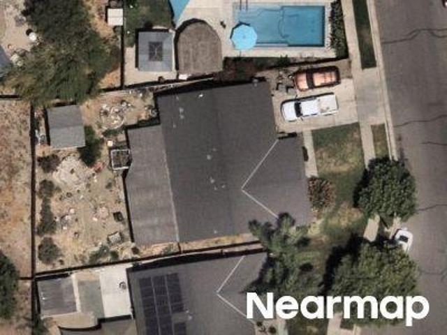 House for sale in Tulare, Tulare County