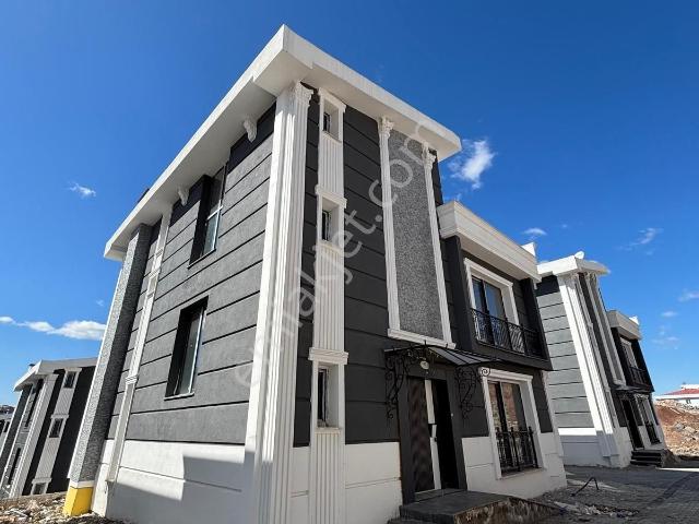 Yenişehir, Diyarbakir içerisinde satılık Villa