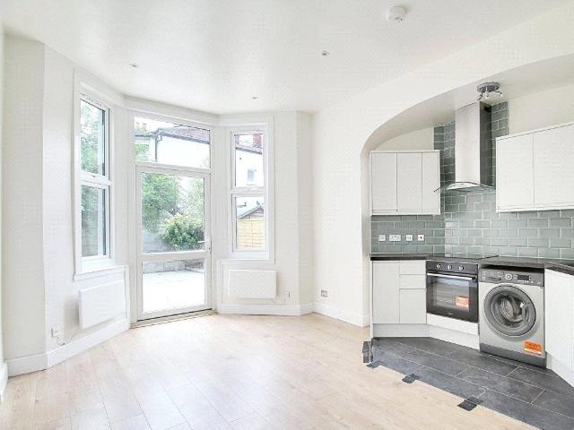 Studio for rent in Crouch End, Greater London