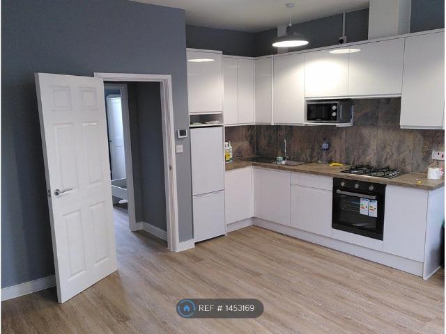 Apartment for rent in Topsfield Parade, Greater London