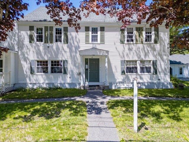House for sale in Topsham, Maine