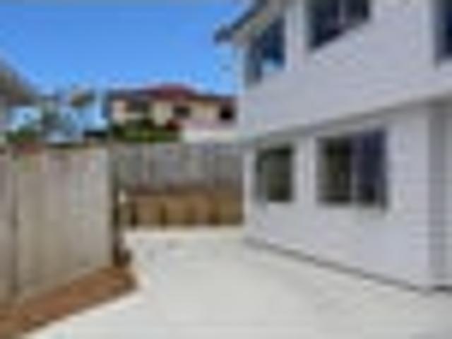 Apartment for rent in Whangaparaoa