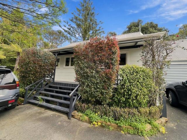 House for rent in Waiake, Hibiscus and Bays