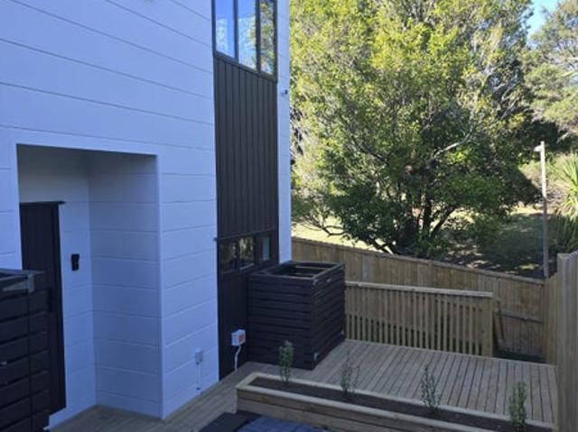 House for rent in Whangaparaoa, Oroua County