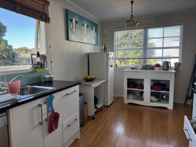 House for rent in Wairau Valley