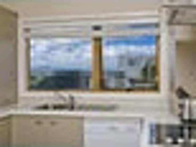 Townhouse for rent in Whangaparaoa