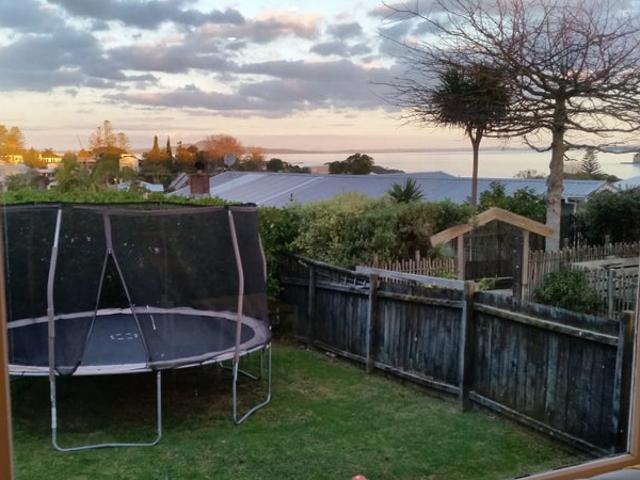 House for rent in Wairau Valley