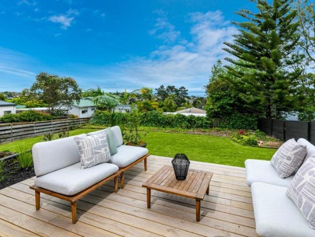 House for rent in Waiake, Hibiscus and Bays