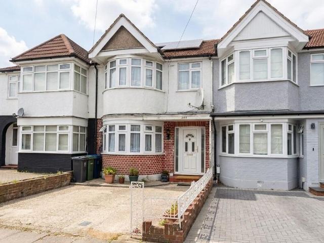 House for rent in Lane, Greater London