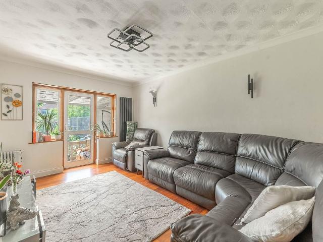House for rent in Lane, Greater London