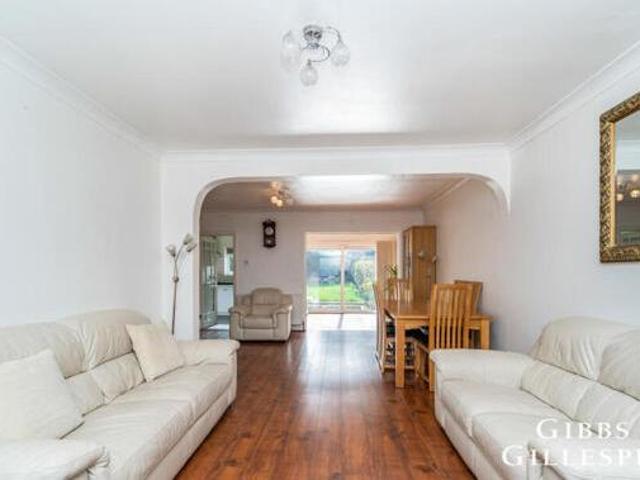 House for rent in Cat Hill, Greater London