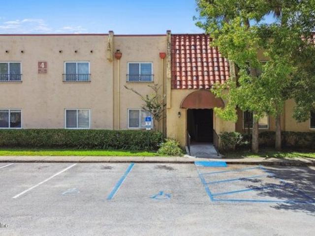 Condo for sale in Jacksonville